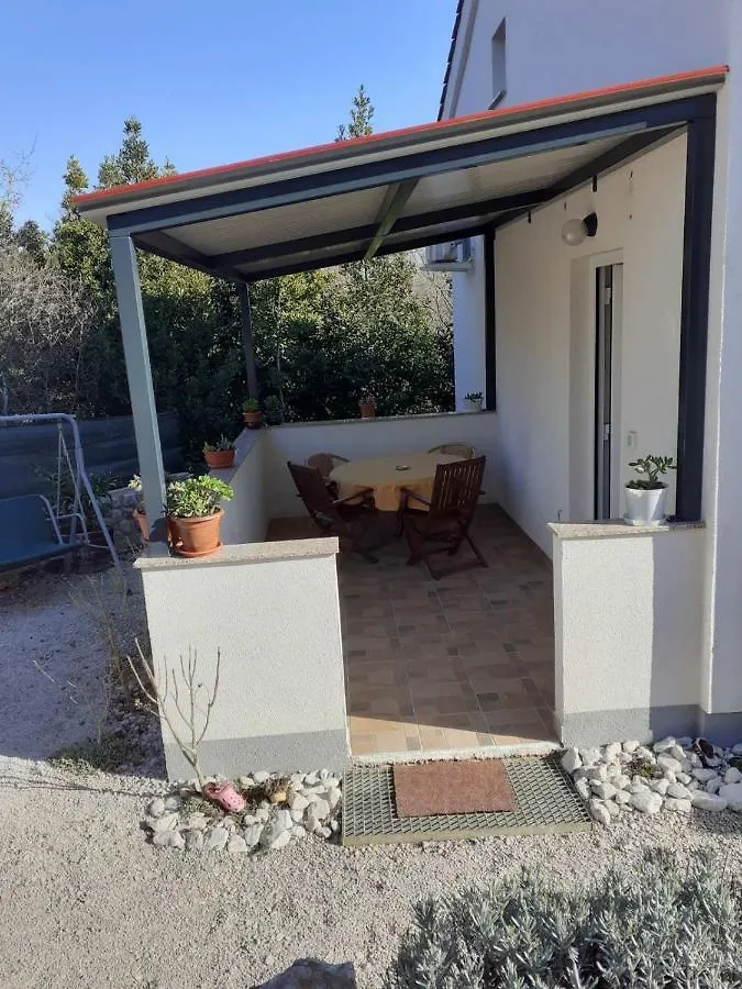 Iva Apartments Silo  0*, Silo (Krk) Croatia