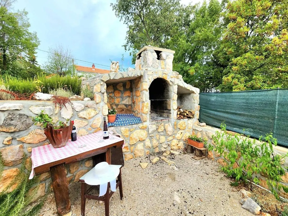Iva Apartments Silo  Croatia