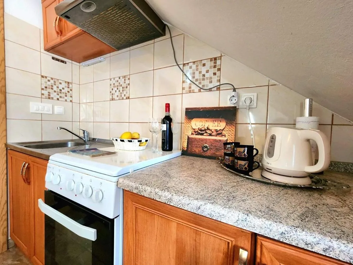 Iva Apartments Silo  Croatia
