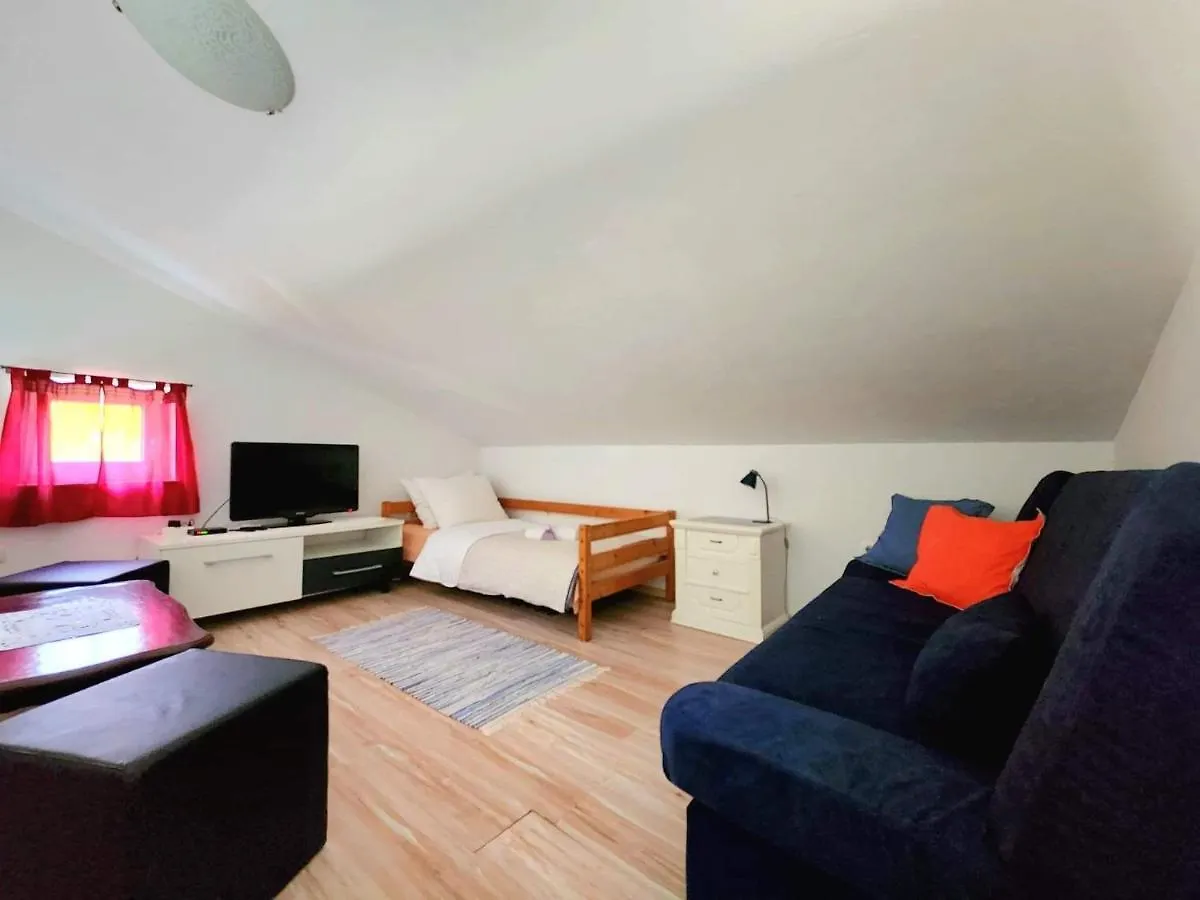 Iva Apartments Silo